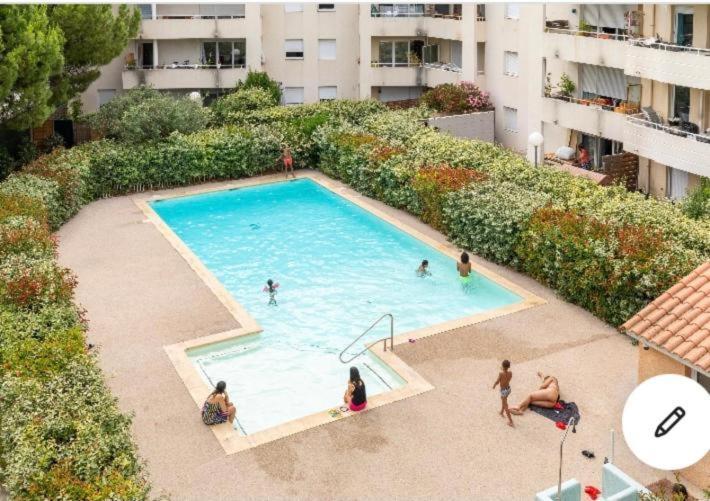 Ferienwohnung Joli T2/ Tram/ Clim/ Parking/ Wifi/ Piscine Montpellier Exterior foto