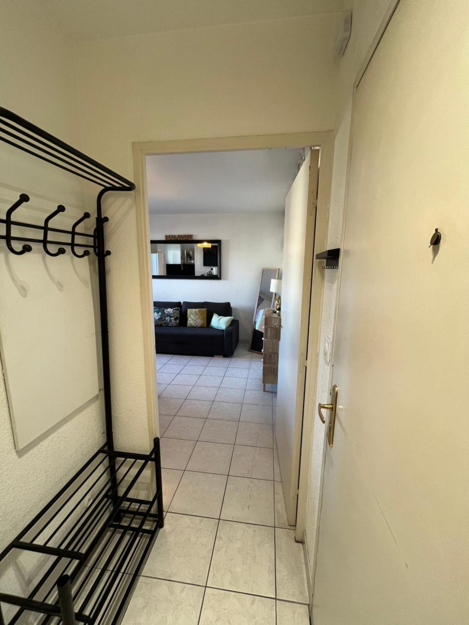 Ferienwohnung Joli T2/ Tram/ Clim/ Parking/ Wifi/ Piscine Montpellier Exterior foto